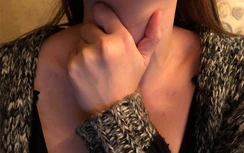 Giọng nói khàn kèm theo 4 triệu chứng này, hãy cẩn thận với khối u tuyến giáp