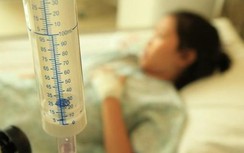 Cô gái 17 tuổi qua đời vì ung thư thận, bác sĩ tìm hiểu nguyên nhân rồi mắng té tát cha mẹ