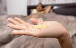 Đeo bao cao su nhưng lại có thai, nếu không làm tốt điều này khác nào không đeo