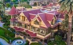 Ngôi nhà ma ám có thiết kế kỳ lạ với 2.000 cánh cửa ra vào, tốn 80 tỷ đô để sửa chữa