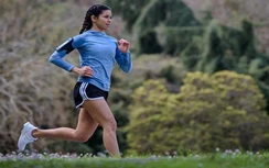 Chạy bộ 30 phút vào buổi sáng và đi bộ 60 phút vào buổi tối, cách nào tốt hơn?