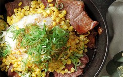 VIDEO: Xuýt xoa món cơm tỏi thịt bò rán dễ làm mà ăn lại nghiện