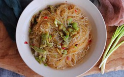 Miến hấp mướp chỉ cần ngửi mùi hương đã thấy cồn cào bụng, ăn vài bát mà vẫn thòm thèm