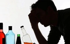 Dấu hiệu nhận biết và cách sơ cứu ngộ độc rượu ngày Tết