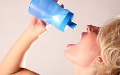 Đừng chủ quan khi thường xuyên khô miệng, nguyên nhân có thể do 4 loại bệnh