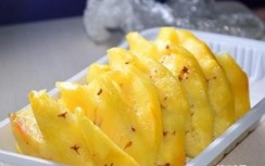 Làm thêm 1 bước khi ăn dứa, không bị rát lưỡi lại được nhiều lợi ích bất ngờ