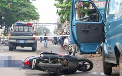 Mở cửa xe bất cẩn là mở cửa... tù