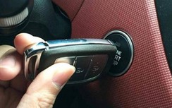 Chìa khóa thông minh ô tô hết pin, làm sao khởi động xe?