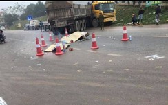 Va chạm xe đầu kéo, 2 người tử vong trên QL32