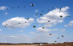 Quân đội Nhật Bản - Mỹ diễn tập nhảy dù chung