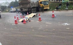 Vì sao xe đầu kéo đâm chết 2 người trên QL32?