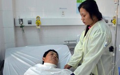 Tài xế taxi kể lại giây phút bị người lạ “cứa cổ” trong đêm