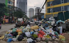 Sự cố rác thải ngập nội thành Hà Nội: Chỉ "cầm cự" được 3-4 ngày