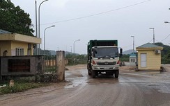 Người dân bỏ chặn xe, rác nội thành Hà Nội được "giải cứu"