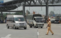 Tổng kiểm tra giấy tờ, nồng độ cồn tài xế xe tải, xe khách trên toàn quốc