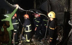 Nửa đêm, khu chợ lớn nhất tỉnh Thanh Hóa bốc cháy