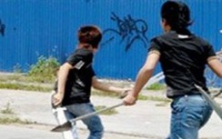 Điều tra nhóm người dùng hung khí cướp tài sản lúc rạng sáng