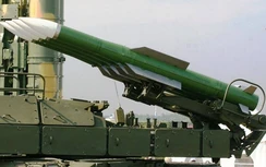 Video: Syria dùng tên lửa Buk-M2 mới nhất "vít cổ" tên lửa Israel