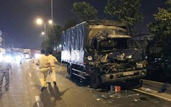 Ô tô tải tông đuôi xe container đang dừng đèn đỏ, 1 người tử vong