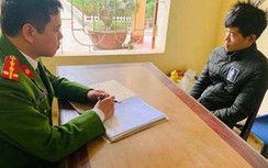 Bị truy đuổi, "cẩu tặc" dùng vỏ chai bia ném 1 người bị thương