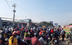 Đường về miền Tây bị ùn ứ cục bộ do xe nhiều
