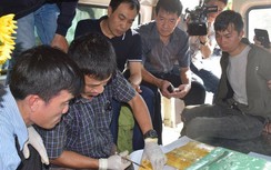 Thuê xe tang lễ chở 14.000 viên hồng phiến từ Điện Biên vào Huế