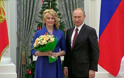 Chuyện đời, chuyện nghiệp của nữ phi công bay trình diễn giỏi nhất thế giới