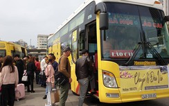 Ấm lòng chuyến xe miễn phí ngày 30 Tết