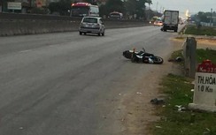 Bị xe khách tông, hai học sinh cấp 3 thương vong