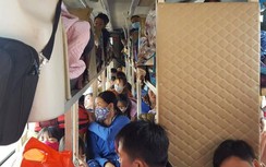 Bắt giữ ô tô khách nhồi nhét hơn 60 người trên xe