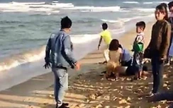 Vụ 8 học sinh tắm biển đuối nước: Tìm thấy 2 thi thể cuối cùng