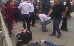 Video: Ớn lạnh hiện trường tai nạn xe khách, la liệt nạn nhân trên cao tốc