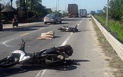 Ngã ra đường, nữ du khách nước ngoài bị xe container cán chết