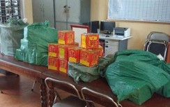 Hà Nội: Bắt quả tang xe taxi chở hàng cấm đi tiêu thụ