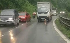 Video: Xe tải vượt cực ẩu suýt gây thảm hoạ cho một gia đình