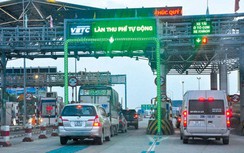 Vì sao thu phí không dừng chậm tiến độ?