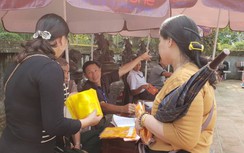 Chưa khai hội đền Trần, nhiều du khách đã có ấn trong tay