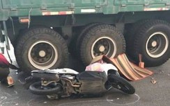 Va chạm với container, người phụ nữ chết thảm dưới gầm xe