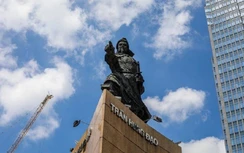 Dời lư hương về đền thờ: Có xâm phạm di sản văn hóa?