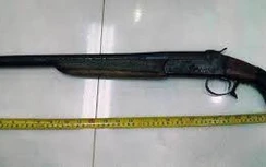 Mâu thuẫn vì đánh bài, vác súng sang hàng xóm bắn 1 người tử vong