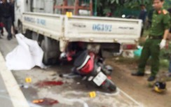 Tông vào xe tải đỗ bên đường, 2 cha con chết thảm