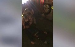 Video: Ô tô 4 chỗ lật ngửa, tài xế văng khỏi xe sau cú đâm chí mạng