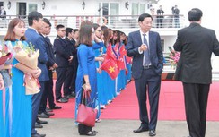 Video: Hình ảnh mới nhất của phái đoàn Triều Tiên tham quan vịnh Hạ Long