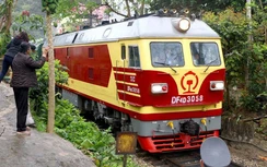 Vì sao tàu chở ông Kim Jong Un không về thẳng Hà Nội?