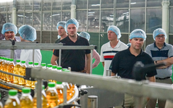 Đoàn các doanh nghiệp xuất khẩu Canada đến thăm Tập đoàn Tân Hiệp Phát