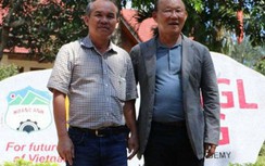 Giữa cơn nước sôi lửa bỏng, bầu Đức vẫn “hi sinh” vì thầy Park