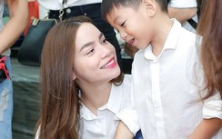 Hồ Ngọc Hà hạnh phúc khoe thư viết tay của con trai ngày 8/3