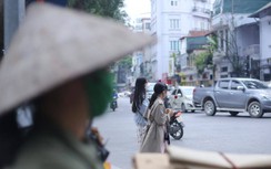 Chùm ảnh: Những người phụ nữ không có ngày 8/3