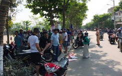 Ba công nhân bị điện giật khi sửa chữa hồ cá, một người chết