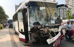 Tai nạn liên hoàn, xe khách toác đầu, một người nhập viện